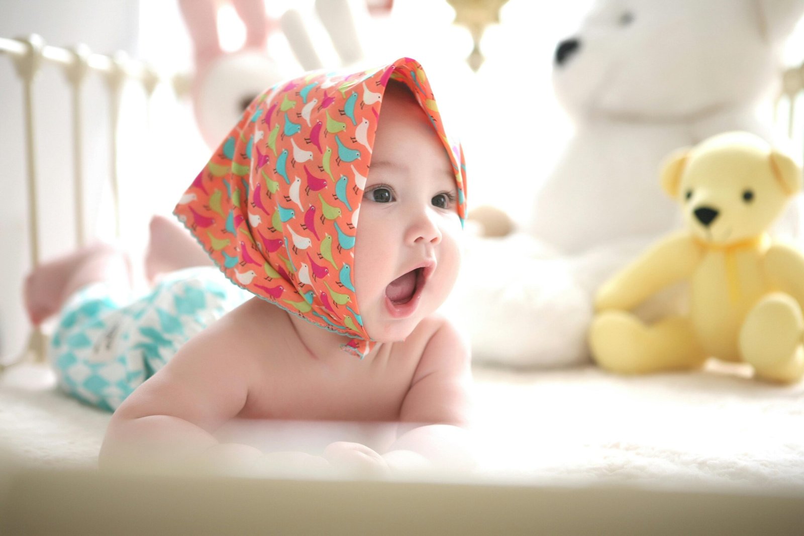 Pourquoi le bonnet est l’accessoire indispensable pour protéger bébé du froid durant l’hiver
