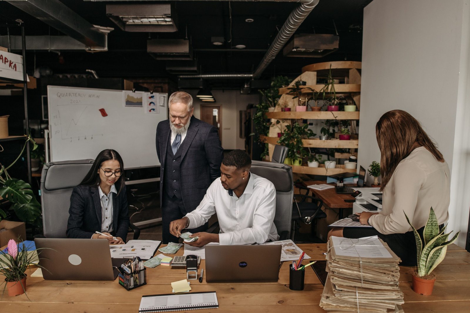 Comment publier une offre d’emploi efficace pour attirer les meilleurs candidats