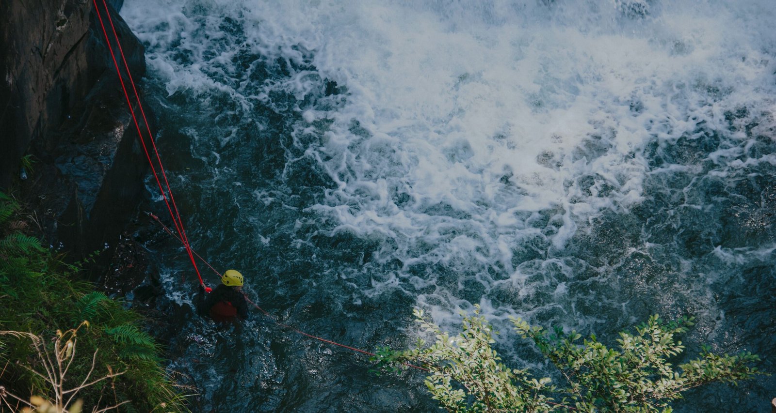 Canyoning en famille dans le Verdon : le guide complet pour une aventure aquatique partagée